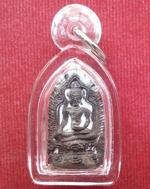 พระหล่อซุ้มลพบุรี เนื้อนวะ พิมพ์เล็ก หลวงพ่อแพ วัดพิกุลทอง ปี19 ตอกโค๊ตด้านหลัง....เคาะเดียวแดง...