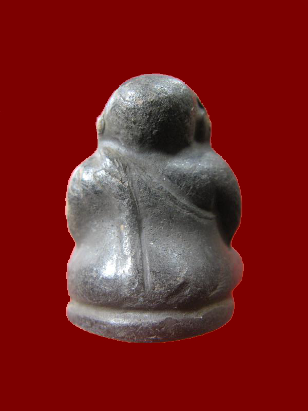 $ พระสังกัจจายน์ลอยองค์ หลวงพ่อกวย วัดโฆสิตาราม (วัดบ้านแค) จ.ชัยนาท เนื้อดินผสมผงใบลาน องค์ที่ ๑