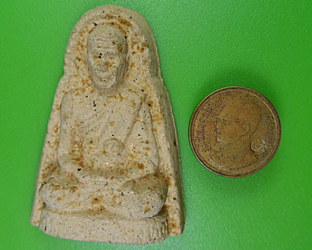 พระผงรูปเหมือนหลวงพ่อเต๋ วัดสามง่าม นครปฐม .2566.