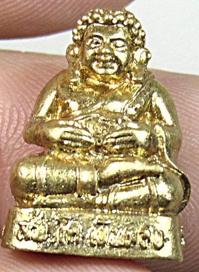 ๒๐ รูปหล่อพระสังกัจจายน์ 