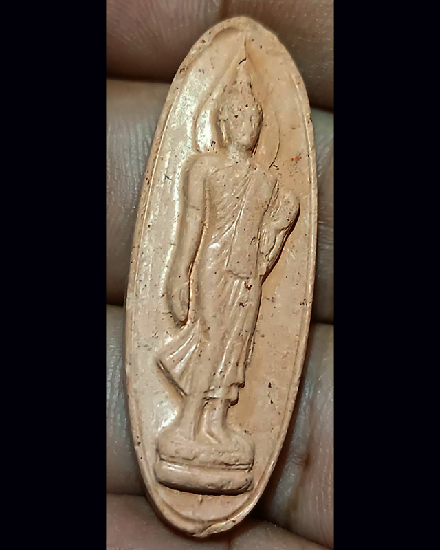 4.พระ 25 พุทธศตวรรษ เนื้อดิน พิมพ์สายสิญจน์ พร้อมกล่อง