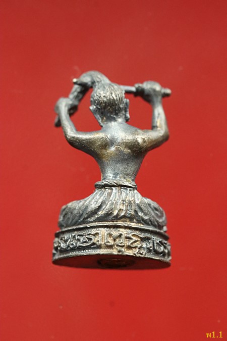 พระกริ่งดัดโมฬี วัดตาเจี่ย เนื้อเงิน