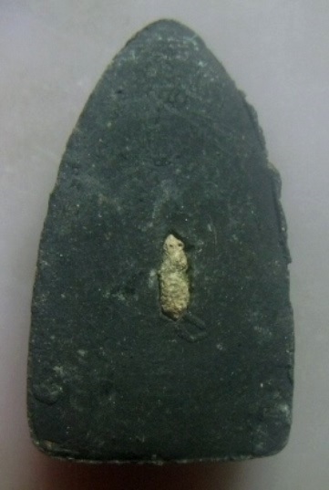 **เบาๆ**หลวงปู่ทวด พิมพ์ใหญ่ เนื้อว่าน หลังฝังข้าวสารหิน ไม่ทราบที่**สวยๆ เชิญชมครับ