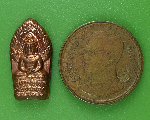 พระปรกใบมะขามหลวงพ่อเพชร วัดบ้านกรับ กาญจนบุรี .2786.