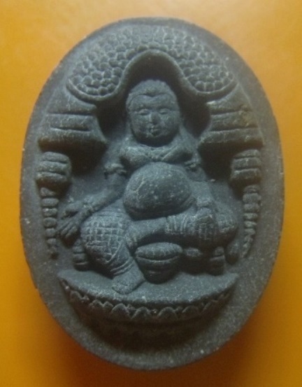 **เบาๆ**พระผงเศรษฐีเงินล้าน วัดถลุงทอง จ.นครศรีฯ ปี ๒๕๔๘**พ่อท่านไข่ วัดลำนาว เสกเดี่ยวนาน 7 ปี