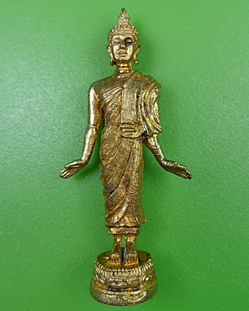 รูปหล่อพระพุทธ หลวงปู่หงษ์ วัดเพชรบุรี สุรินทร์ .2849.