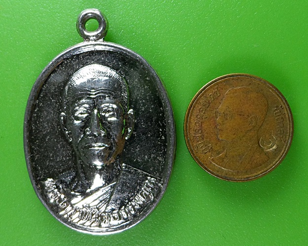 เหรียญพระครูพินิตธรรมคุณ วัดหนองม่วงใหม่ ชลบุรี .2928.