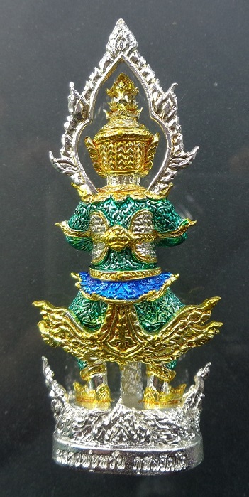 รูปหล่อลอยองค์ท้าวเวสสุวรรณฯ หลวงพ่อหวั่น วัดคลองคูณ จ.พิจิตร เนื้อสัมฤทธิ์อาบเงินแท้ลงยา สวยครับ