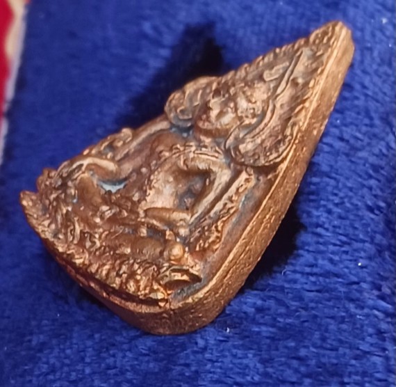 เหรียญหล่อพระพุทธชินราชใบมะยม รุ่นมิตรภาพ 49 วัดราชบูรณะ พิษณุโลก