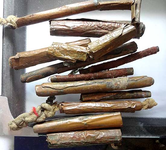 ตะกรุดทองแดงเก่า มาเป็นชุด