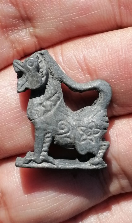 สิงห์คอยาวเนื้อตะกั่ว หลวงพ่อกวย วัดโฆสิตาราม​ จ.ชัยนาท ปี​ 2521​ เคาะเดียว