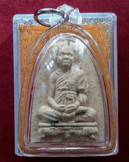 พระผงรูปเหมือนเตารีดจัมโบ้ เสาร์5 เนื้อเกสร ตะกรุดเงิน หลวงปู่ทิม วัดพระขาว ปี39......เคาะเดียวแดง..