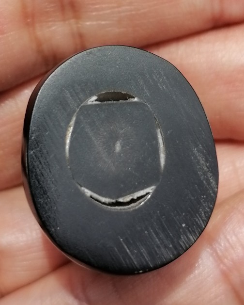 เสือหลวงพ่อเปิ่น รุ่นไตรมาส 44 เนื้อเขาควายแกะ อุดกริ่ง วัดบางพระ จ.นครปฐม ปี 2544 เคาะเดียว