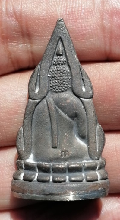 พระพุทธชินราชหล่อโบราณ ญสส. 87 พรรษา เนื้อนวโลหะก้นเงิน วัดบวรนิเวศวิหาร ปี 2543 เคาะเดียว     