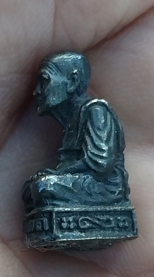 หลวงปู่ทวดปี2511เนื้อเงินวัดช้างให้