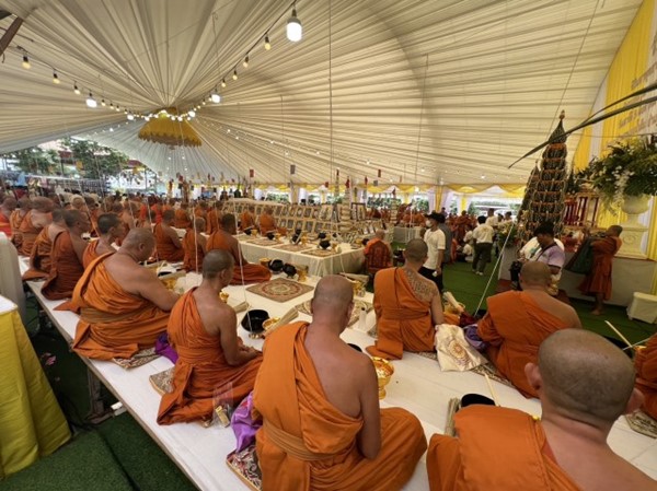 พระพรหม 168 วัดขนอน ตำบลหนองน้ำส้ม อำเภออุทัย จังหวัดพระนครศรีอยุธยา จาพนมสร้าง 3