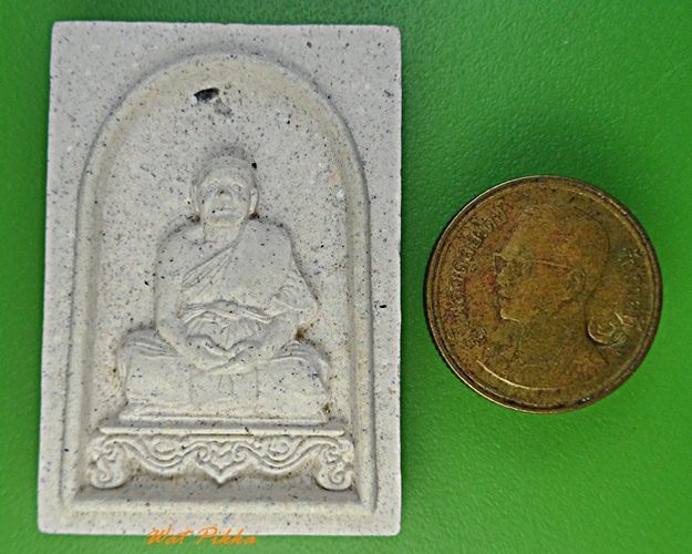 พระผงหลวงพ่อสุนทร วัดหนองสะเดา สระบุรี .3407.