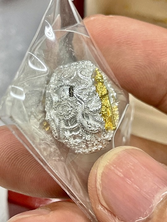 ประคำโทน พุทธศิลป์ รุ่น ๑ เนื้อเงิน องค์ทองคำ หมายเลข 1461 "ราคาต่ำกว่าจอง"