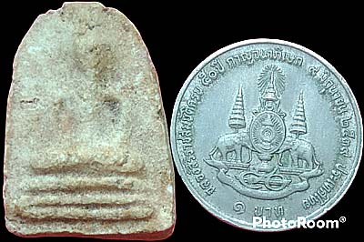 *พระผงกรุวัดเงินคลองเตย กทม.พิมพ์เล็บมือสมาธิ ฐานสามชั้น*