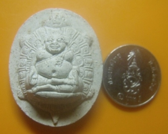 **เบาๆ**พระสังกัจจายน์ทรงเต่าสวรรค์นิมมานรดี เนื้อผง วัดนิมมานรดี กรุงเทพฯ ปี ๒๕๓๖**สวยๆ