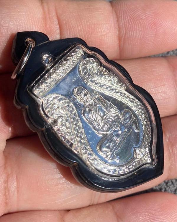 เหรียญเสมา รุ่นสร้างบารมี เนื้อเงิน +ตะกรุดสาลิกา หลวงปู่คำบุ 