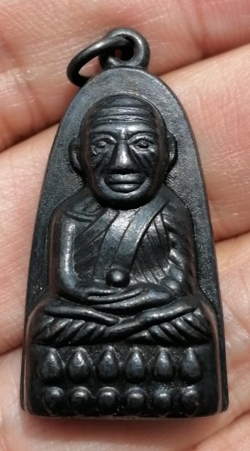 หลวงปู่ทวดแจกปีนัง ปี 07 สวยสมบูรณ์ คมชัด ท่านอาจารย์ทิม สร้างและปลุกเสก เคาะเดียว(7)