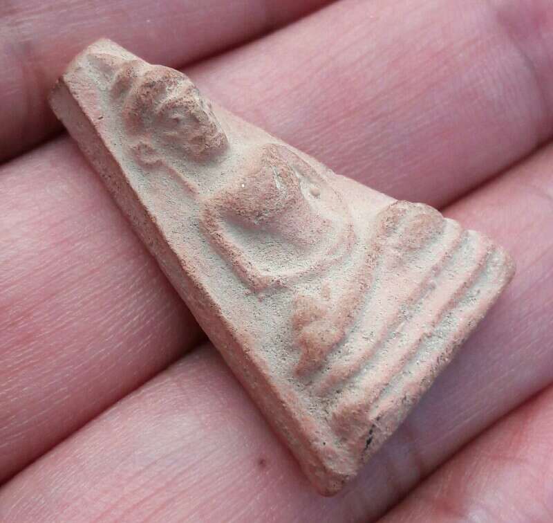 พระผงสุพรรณจงอางศึก อู่ทองจงอางศึก(มุ่ย ถิร โพธิ์ โต๊ะ เงิน และคณาจารย์เกือบ 60 รูป) เคาะเดียว(9)