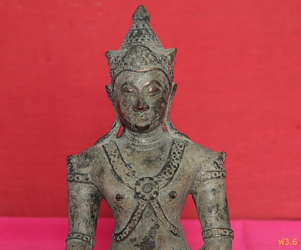 พระบูชาปางมารวิชัยทรงเครื่อง