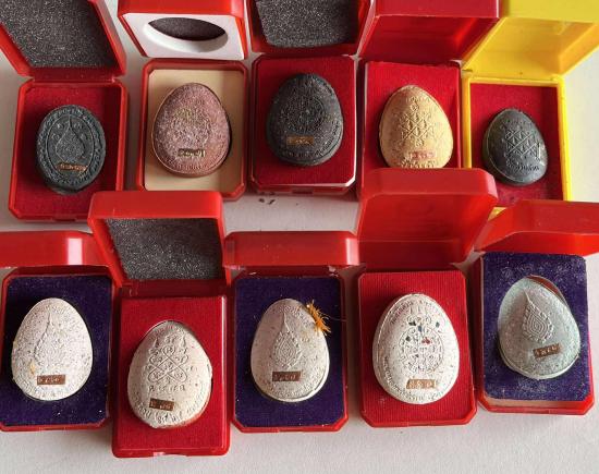 ชุดพระผง พระปิดตา คละเกจิ หลวงพ่อพัฒน์ หลวงปู่บุญมา หลวงปู่หมุน รับพระ 15 องค์ ชุด 2