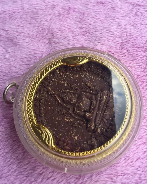 พระผงพระเจ้าใหญ่อินทร์แปลง วัดมหาวนาราม(ป่าใหญ่) อ.เมือง จ.อุบลราชธานี  พร้อมกรอบ