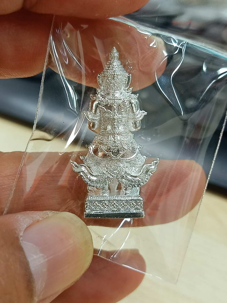 4-615 ท้าวเวสสุวรรณ ยกฐานะ ทองนำโชค หลวงพ่อทอง สุทฺธสีโล วัดบ้านไร่ จ.นครราชสีมา 2564 กล่องเดิม