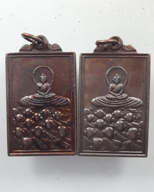 " เหรียญ ปฐมเทศนา หลัง โอวาทปาติโมกขคาถา 2600 ปี แห่งการตรัสรู้ ปี 2555 ทีเดียว 2 เหรียญ สวๆครับ "