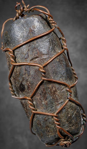 *ตะกรุดลูกสะกดเนื้อชินตะกั่วสนิมแดง กรุวัดสุวรรณฯ อ่างทอง หลวงพ่อเนียม วัดน้อย ปลุกเสก*