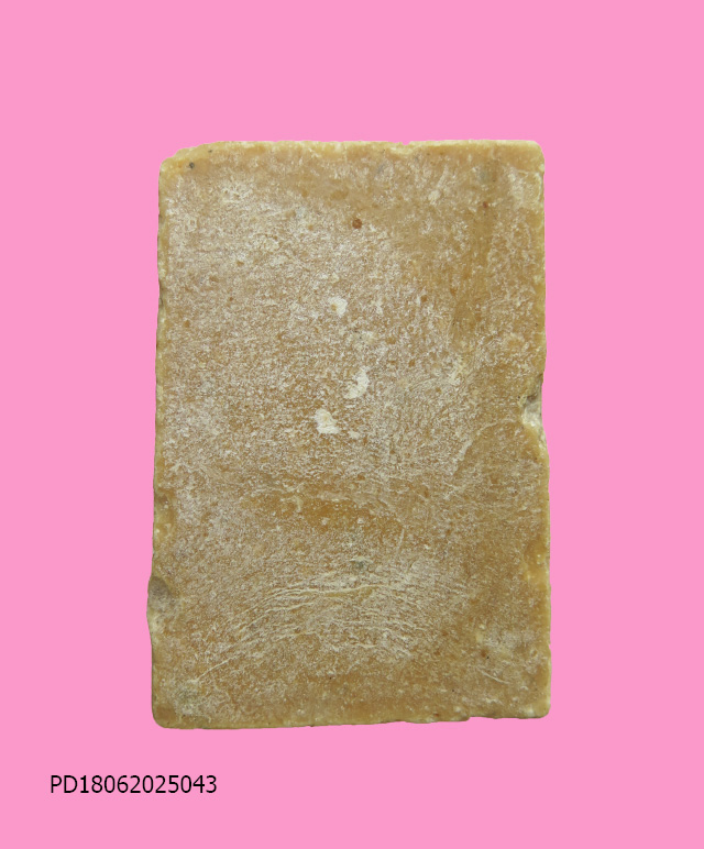 พระแก้วมรกต เนื้อผงน้ำมัน หลวงพ่อกวย