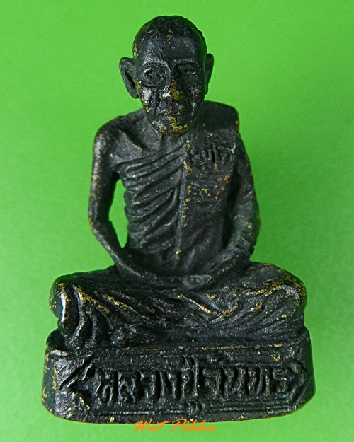 รูปหล่อรุ่น๑หลวงปู่จันทร์ วัดสบยม ตาก .4043.