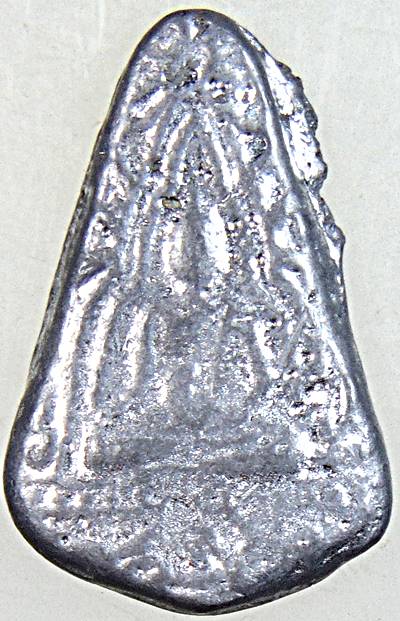 ๒๐ เหรียญหล่อ พิมพ์ก้นแมลงสาบ หลวงพ่อขัน วัดนกกระจาบ เนื้อตะกั่ว จารหลัง ย้อนยุค