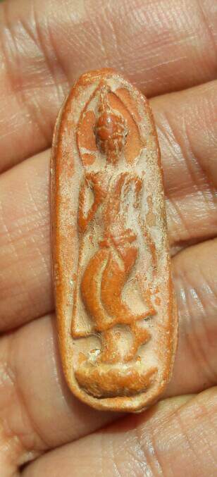 พระไม่ทราบที่ เคาะเดียว   