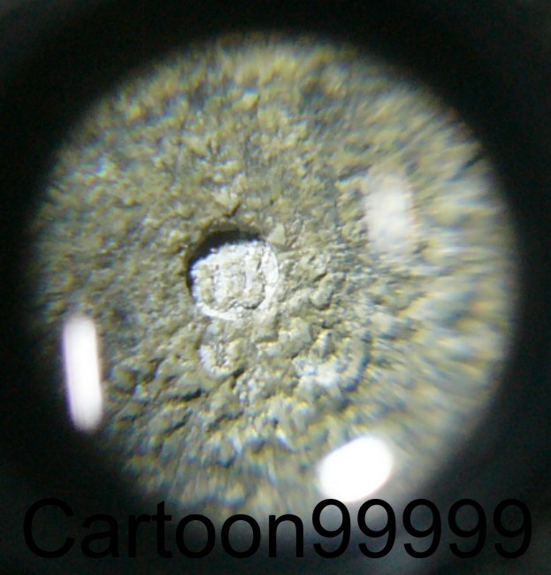 พระผงสุพรรณ หลวงปู่โพธิ์ วัดพระธาตุฯ สุพรรณบุรีครับ มีโค็ด สวย หายากครับผม