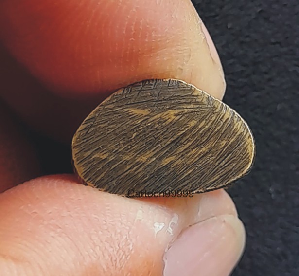 รูปหล่อหลวงพ่อเพชร วัดวังพระธาตุ กำแพงเพชรครับ เดิมๆ ครับผม