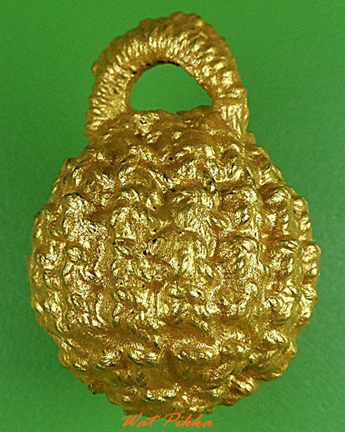 แก้วเพชรัตน์ถักเชือกลงทอง หลวงพ่อกาหลง วัดศรีประดู่ อุบลราชธานี .4200.