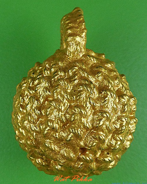 แก้วเพชรัตน์ถักเชือกลงทอง หลวงพ่อกาหลง วัดศรีประดู่ อุบลราชธานี .4200.