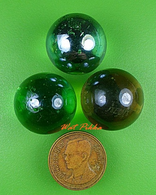ลูกแก้ว 3 คณาจารย์ หลวงปู่คำบุ+หลวงปู่อ่อง+หลวงปู่คล้าย ยันต์ยิงด้วยเลเซอร์ .4208.