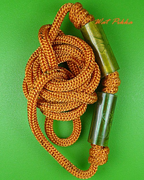 ตะกรุดคู่กันภัย หลวงปู่สิงห์ วัดบ้านขี้เหล็ก ศรีสะเกษ .4242.