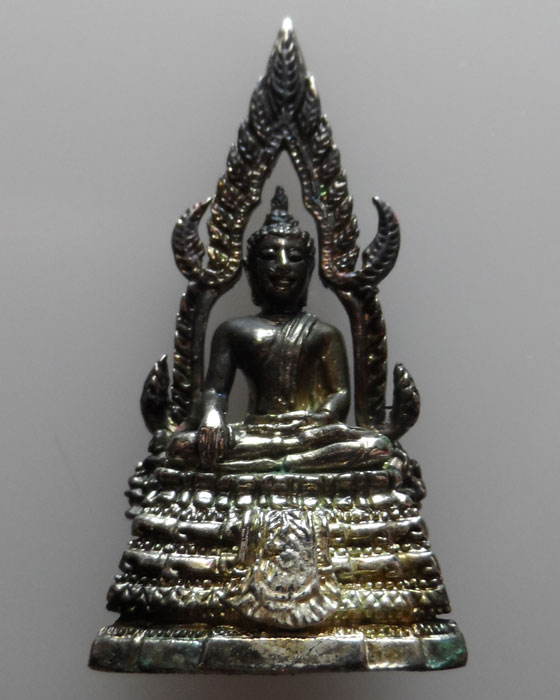 พระกริ่งหลวงพ่อใหญ่ วัดไผ่เลี้ยง กรุงเทพฯ