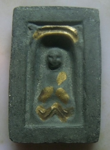 **เบา​ๆ​**หลวงปู่ทวด เนื้อว่าน พิมพ์สี่เหลี่ยมกลักไม้ขีด หลังสถูปเจดีย์ ใต้ฐานฝังตะกรุด 3 ดอก**สวยๆ