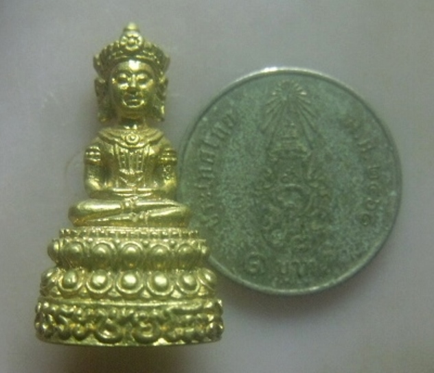 **เบา​ๆ​**รูปหล่อพระชัยโมลี หลวงปู่บุญ วัดทุ่งเหียง จ.ชลบุรี**เนื้อทองทิพย์ สวยๆ