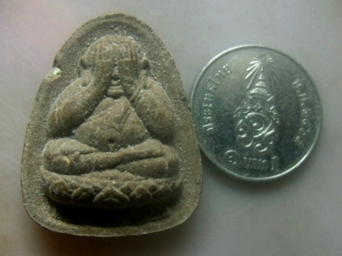 **เบาๆ**พระปิดตาหลังหนุมาน เนื้อผงผสมว่าน หลวงพ่อเกลี้ยง วัดเนินสุทธาวาส จ.ชลบุรี**สวยๆ