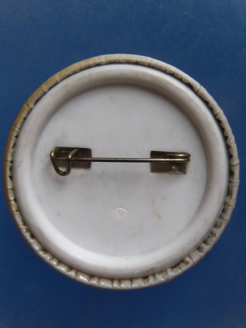 เข็มกลัด หลวงพ่อสนอง วัดสังฆทาน นนทบุรี