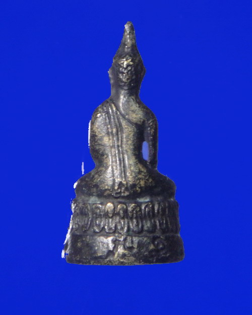 เคาะเดียวครับ พระกริ่งรูปหล่อหลวงพ่อติ่ง วัดหอระฆัง เนื้อทองเหลือง รุ่นแรก หลวงพ่อกวยร่วมเสกครับ