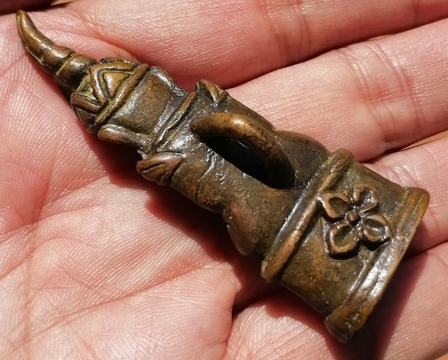 งั่งไม่ทราบที่ เคาะเดียว     